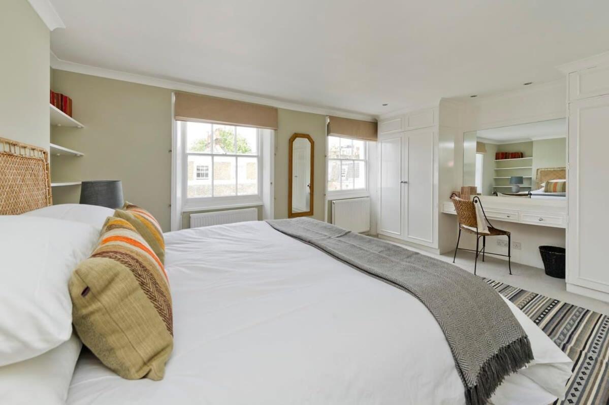 Fabulous 3 Bed Flat Chelsea