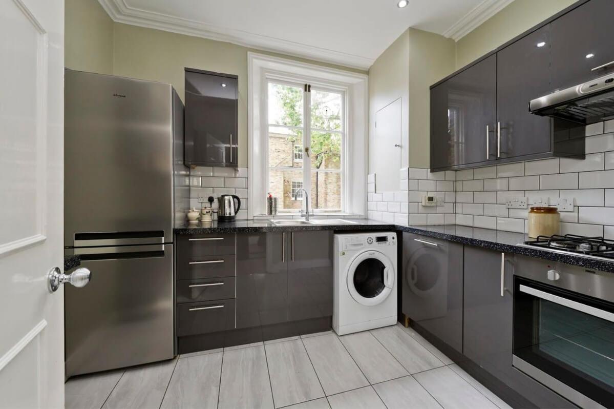 Fabulous 3 Bed Flat Chelsea