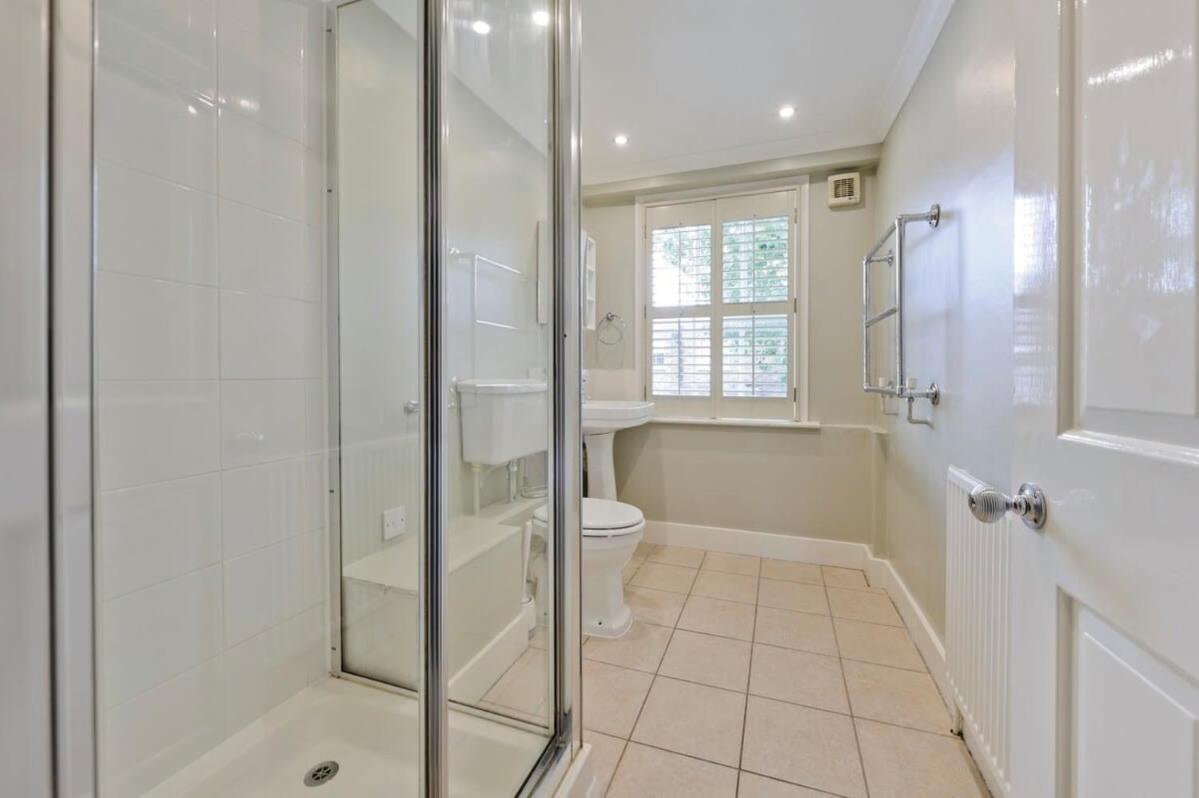 Fabulous 3 Bed Flat Chelsea *